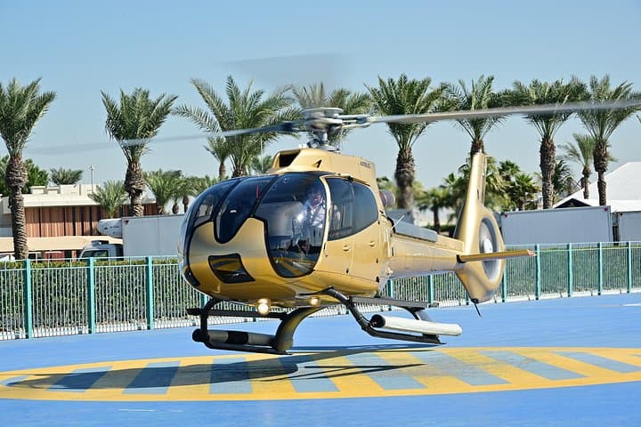 Dubai Helicopter Tour: 15-Minute Palm Jumeirah & Burj Al Arab Flight photo 2