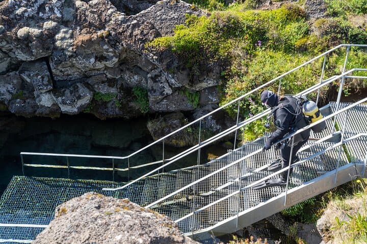 Snorkel Silfra: Private Guided Dive Between the Tectonic Plates from Reykjavik photo 5