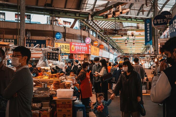 Seoul Private Walking Tour: Palaces, Tower Views & Hidden Alleys photo 4