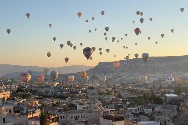 Sunrise Balloon Flight Over Cappadocia: Breakfast & Champagne Experience photo 4