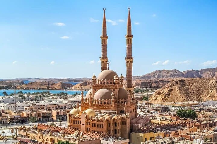 Private Transfer in Sharm el Sheikh: Door-to-Door Rides to Naama Bay, Old Market & Soho Square photo 6
