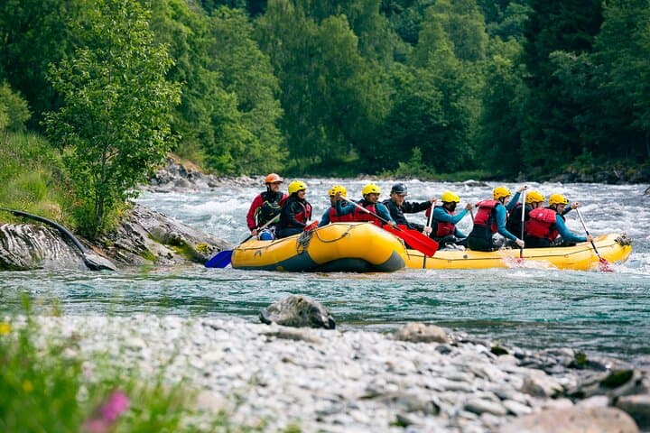 Rafting Valldal: Thrilling Grade-3 Whitewater on the Valldøla River photo 6