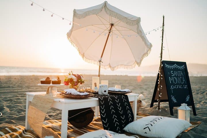 Classic Beach Picnic in Santa Monica — Luxury Shoreline Picnic at Lot 3 North photo 2
