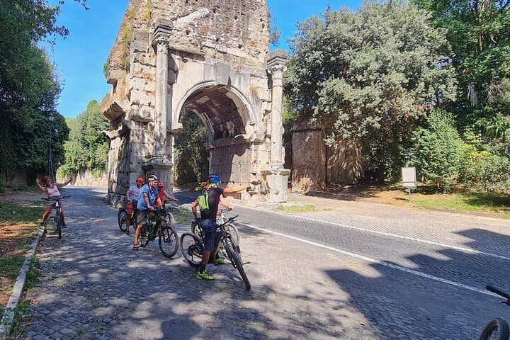 E-Bike Along Rome's Appia Antica: Guided Tour with Aperitif photo 5