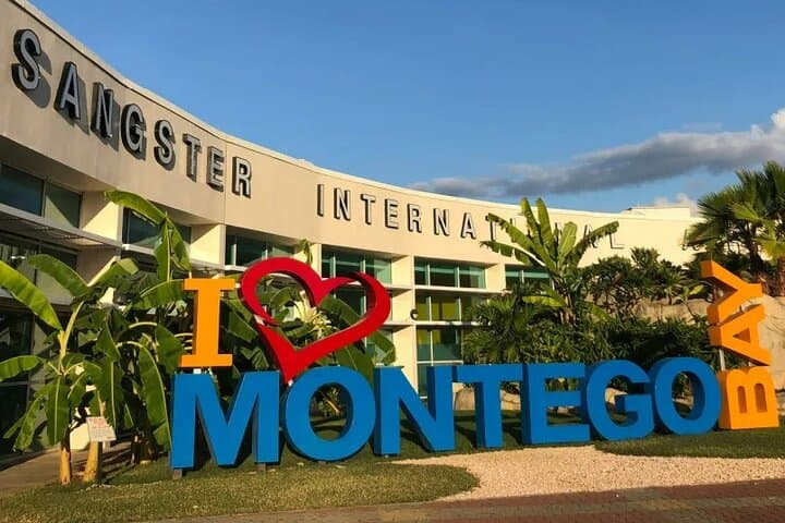 Private One-Way Airport Transfer to Montego Bay Resorts photo 5