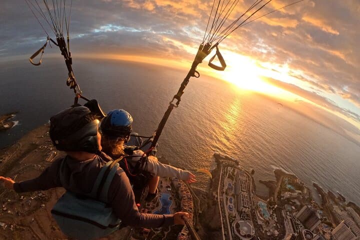 Tandem paragliding in Tenerife — soar above cliffs and Mount Teide photo 4