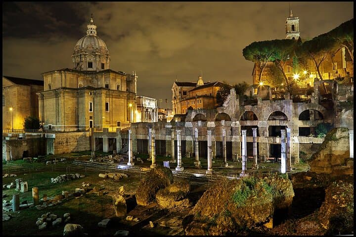 Rome Twilight Private Night Tour with Aperitivo — 3-Hour Evening Highlights photo 2