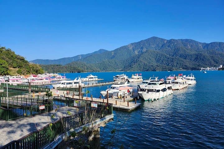 Sun Moon Lake Private Day Tour from Taipei — Boat, Bike & Cable Car photo 2