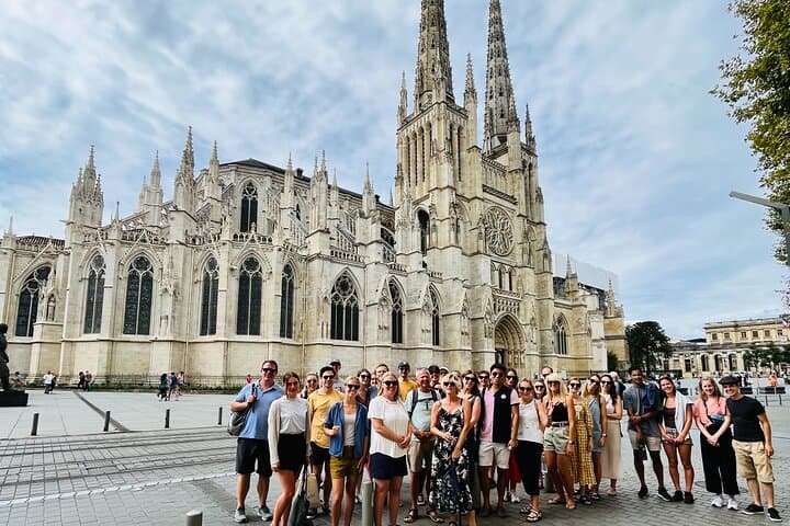 Bordeaux Highlights Walking Tour with Natural Wine & Cheese Tasting