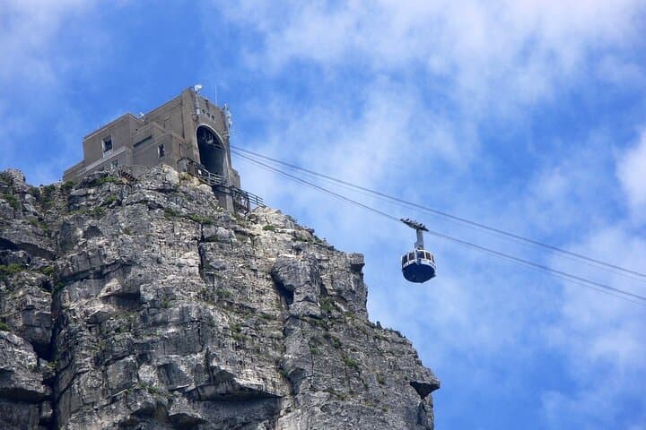 Table Mountain Cable Car and Historical Cape Town Tour — Summit Views & City Heritage photo 2
