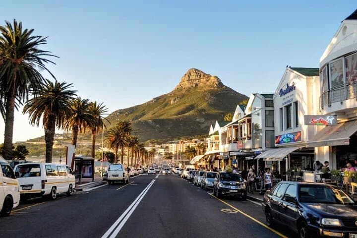 Table Mountain Cable Car and Historical Cape Town Tour — Summit Views & City Heritage photo 3