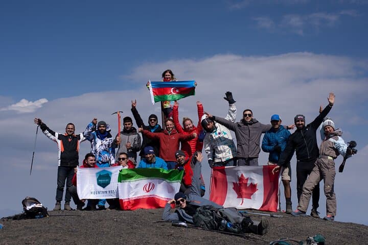 Bazarduzu Peak in 3 Days: Non-Technical Summit from Khinalig to 4466m