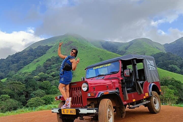 Solo Kerala 5-Night Private Tour: Munnar, Thekkady & Houseboat Experience photo 1