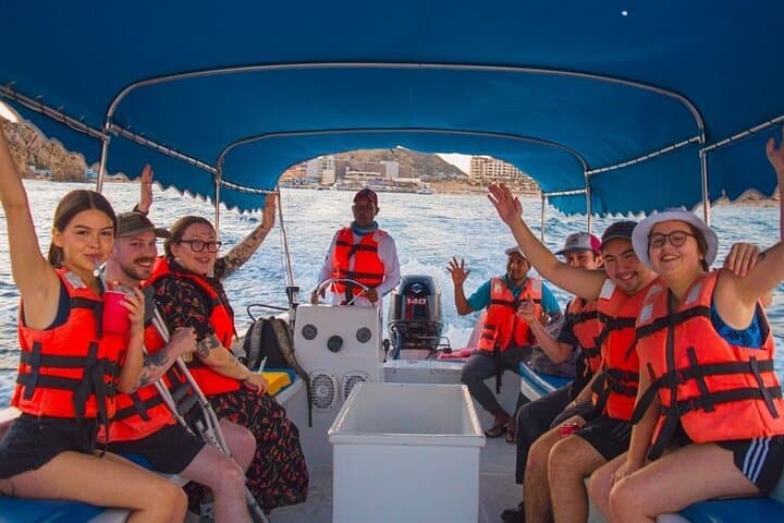 Glass-bottom Boat to El Arco and Beach Stops — Cabo San Lucas Sightseeing photo 4