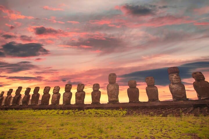 Sunrise at Ahu Tongariki: Private Dawn Tour on Rapa Nui photo 6