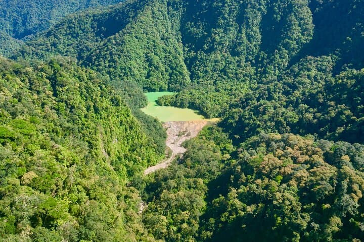 Laguna de Colores Hike: Private Guided Cloud-Forest Walk from San José photo 6