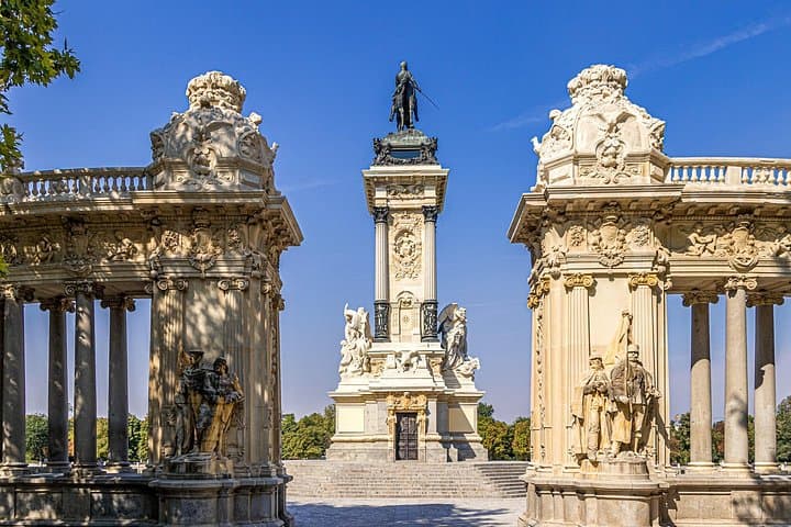 Private Old City Tour Madrid: Royal Palace, Almudena & La Latina Walking Experience photo 4
