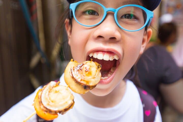 Tokyo Family-Friendly Market & Skyline Walking Tour photo 5