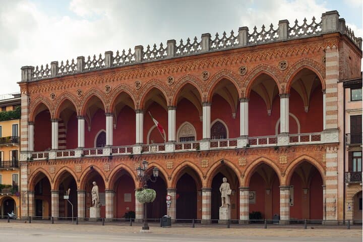 Padua Scavenger Hunt: Self-Guided Highlights Tour photo 2