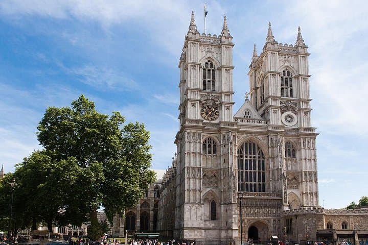 Westminster Abbey Skip-the-Line Tour: Big Ben, Buckingham & Parliament Walk photo 6