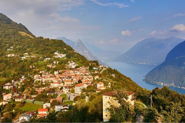 Private Day Trip from Zürich to Lake Como, Lugano & Bellinzona photo 6