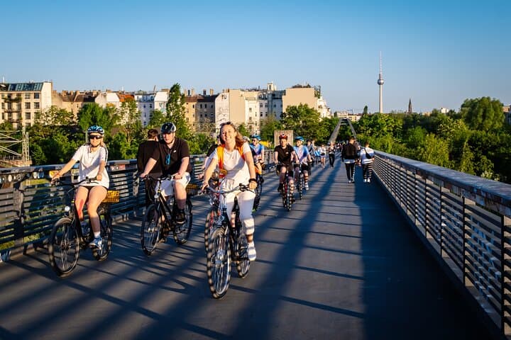 Berlin Wall Bike Tour: Cold War History on Two Wheels photo 4