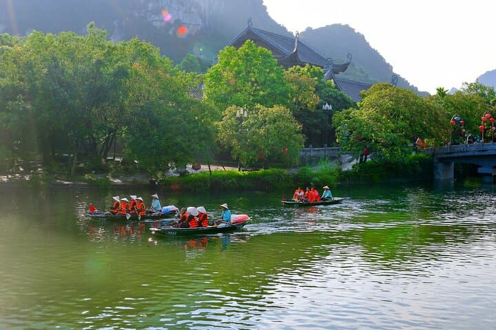 Ninh Binh Day Trip: Mua Cave, Trang An & Hoa Lu by Limousine photo 2