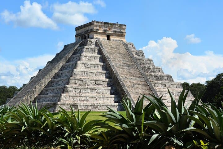 Chichen Itza & Xcaret Combo: Two-Day Cenote, Ruins & Eco-Park Adventure photo 2