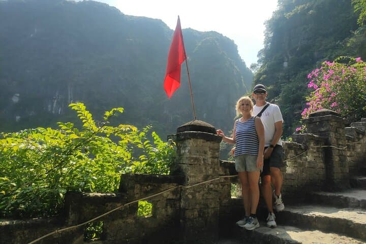 Ninh Binh Day Tour: Mua Cave, Tam Coc & Trang An — Halong Bay on Land photo 5
