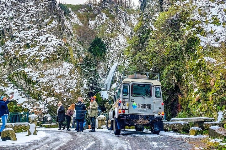 Serra da Estrela Jeep Tour: 6-Hour Off-Road Route to Torre, Covão d'Amétade & Historic Villages