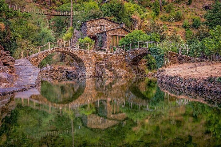 Serra do Açor & Piódão Private Van Tour — Benfeita, Fraga da Pena and Foz d'Égua