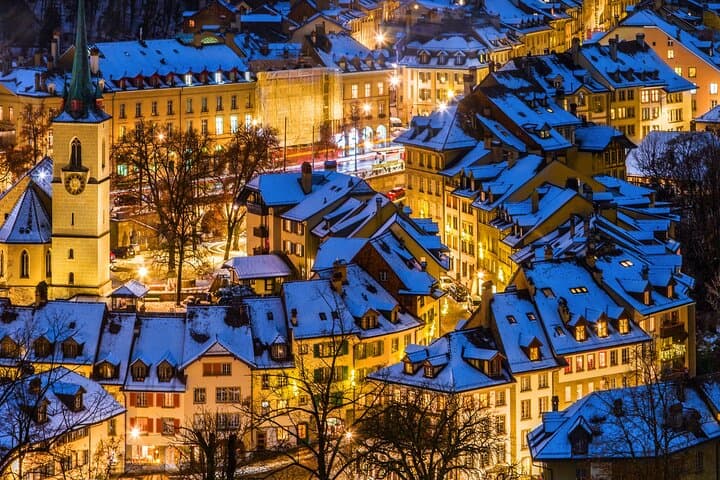 Bern Yuletide Private Tour: Christmas Markets & Cathedral Stroll in Bern photo 6