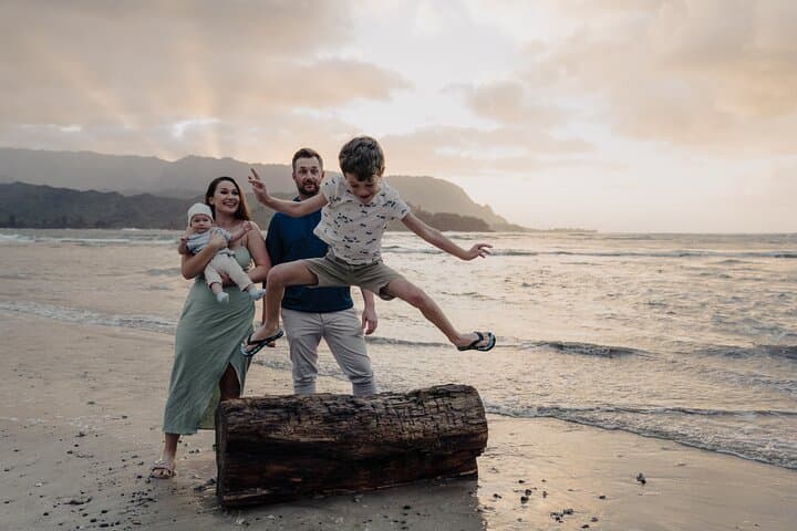 Private North Shore Kauai Photo Session — Capture Golden-Hour Portraits on Hanalei Bay photo 3