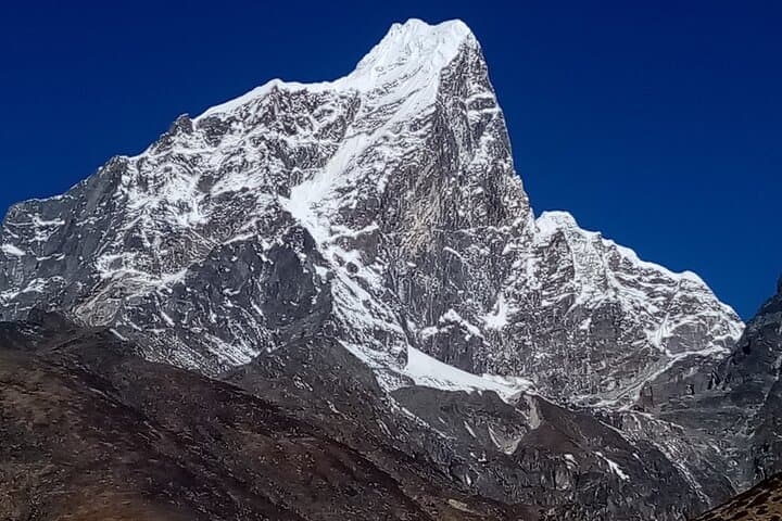 11-Day Everest Base Camp Trek from Lukla: Route, Tips & What to Expect