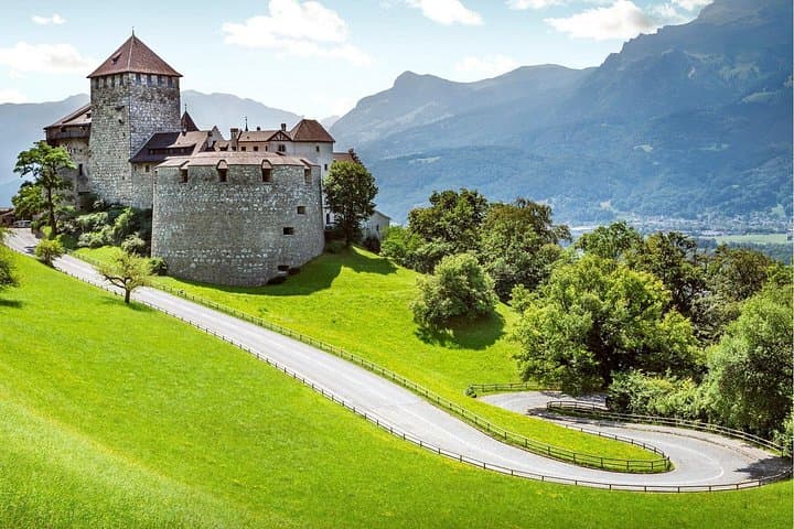 Drive 4 Countries in a Day: Private Daytrip from Zurich to Lindau, Bregenz, Vaduz & Rapperswil photo 1