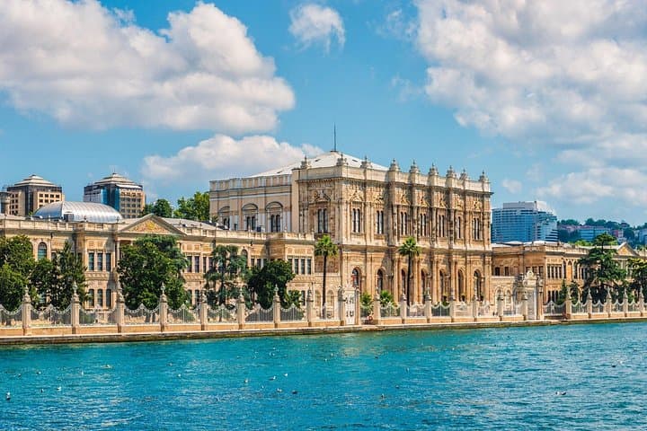 Private Bosphorus Yacht Tour — 2-Hour Istanbul Cruise Along the Strait photo 2