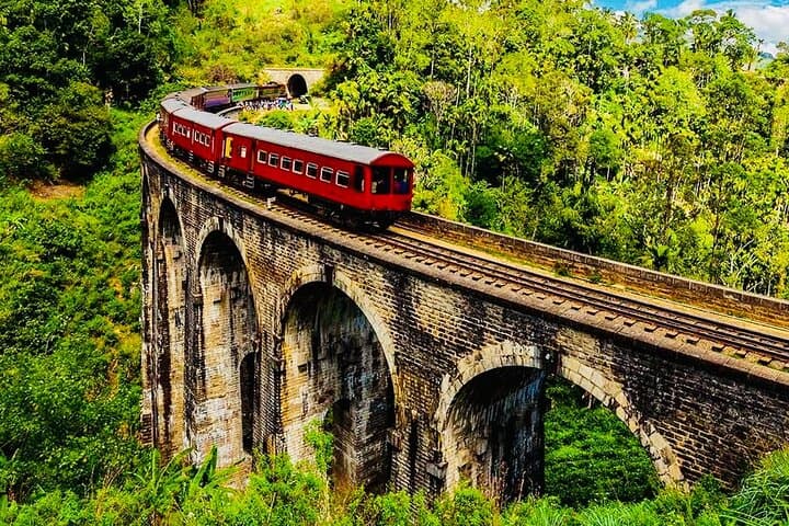 Kandy to Ella Scenic Train: Reserved Seats, Nine Arch Bridge & Tea Country Views photo 5
