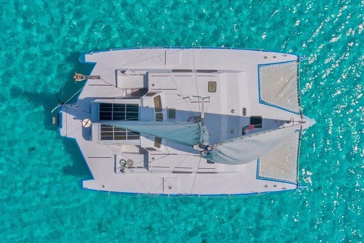 Catamaran to Isla Mujeres: Snorkel, Spinnaker & Beach Club From Cancun photo 3
