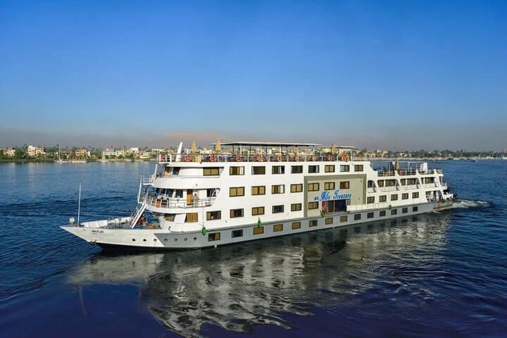 Deluxe 4-Day Nile Cruise from Aswan to Luxor — Temples, Tombs & River Views photo 1