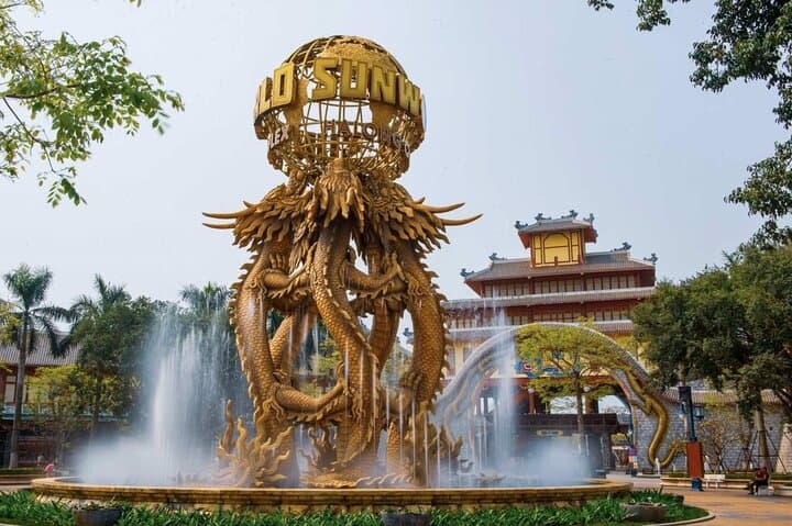 Sun World Halong: Queen Cable Car, Dragon Park & Typhoon Water Park Guide photo 5