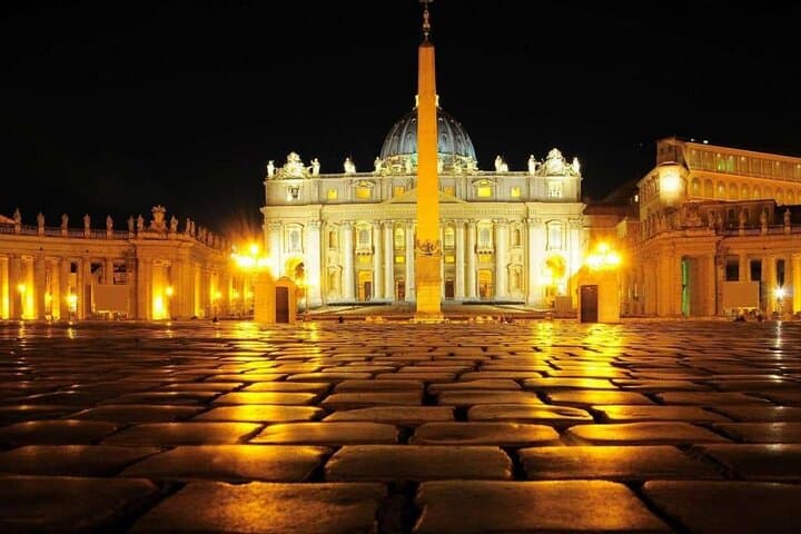 Rome Night Golf Cart Tour: Colosseum, Trevi & Spanish Steps After Dark photo 3