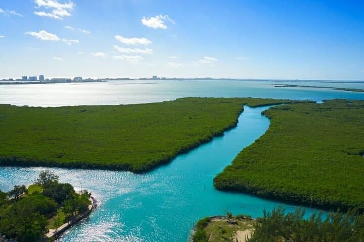 Cancun Speedboat & Snorkel: Nichupté Lagoon to Caribbean Reef photo 2