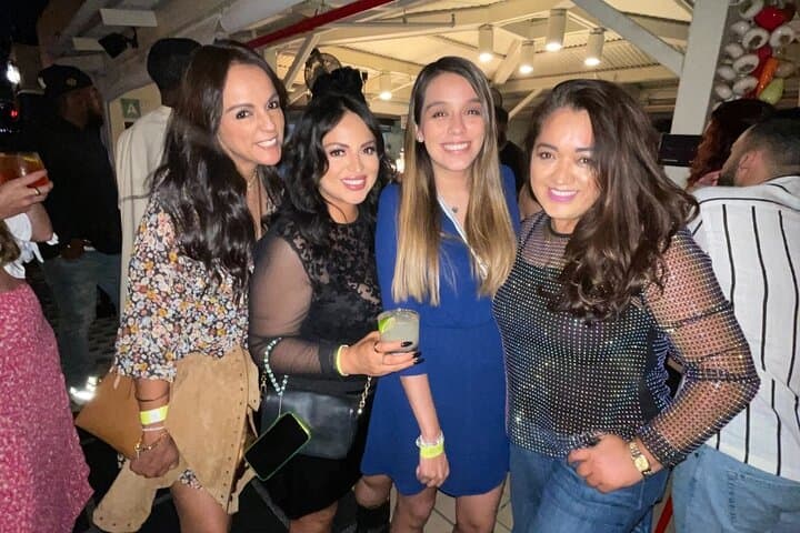 Hollywood Club Crawl: VIP Night Out in Los Angeles