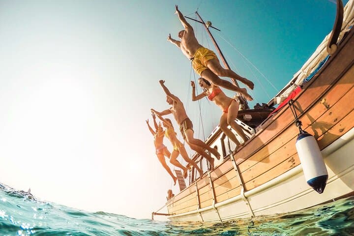 Capri Island Boat Tour from Amalfi: Small-Group Snorkeling & Grotto Cruise photo 1