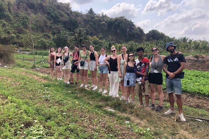 Kampot Day Tour: Pepper Plantations, Salt Fields & Phnom Chhngok Cave photo 2