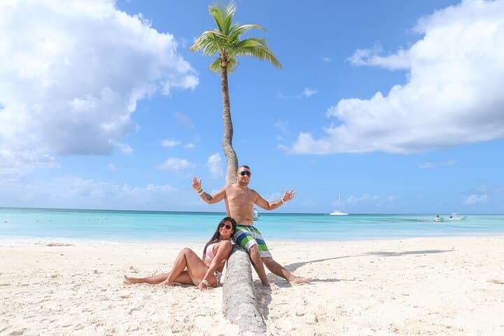 Saona Island Catamaran Day Trip from Punta Cana — Natural Pool, Buffet & Open Bar photo 5