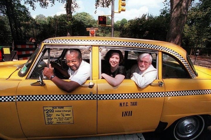 Private Vintage NYC Taxi Tour of Manhattan — Classic Cab Sightseeing photo 2