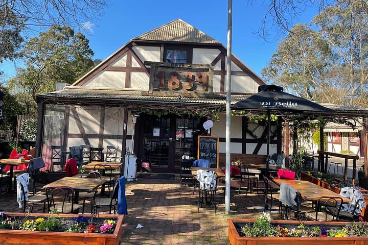 Private Adelaide Hills Wine and Hahndorf Scenic Tour — Full Day