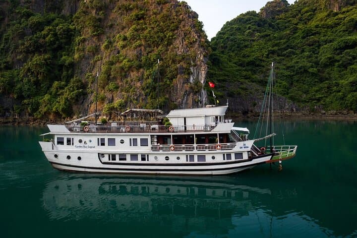 Less-Touristic Bai Tu Long Bay: 2-Day Overnight Cruise to Vung Vieng & Cap La photo 1