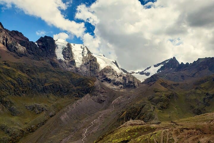 Hiking Rainbow Mountain (Vinicunca): Full-Day Trek from Cusco photo 2